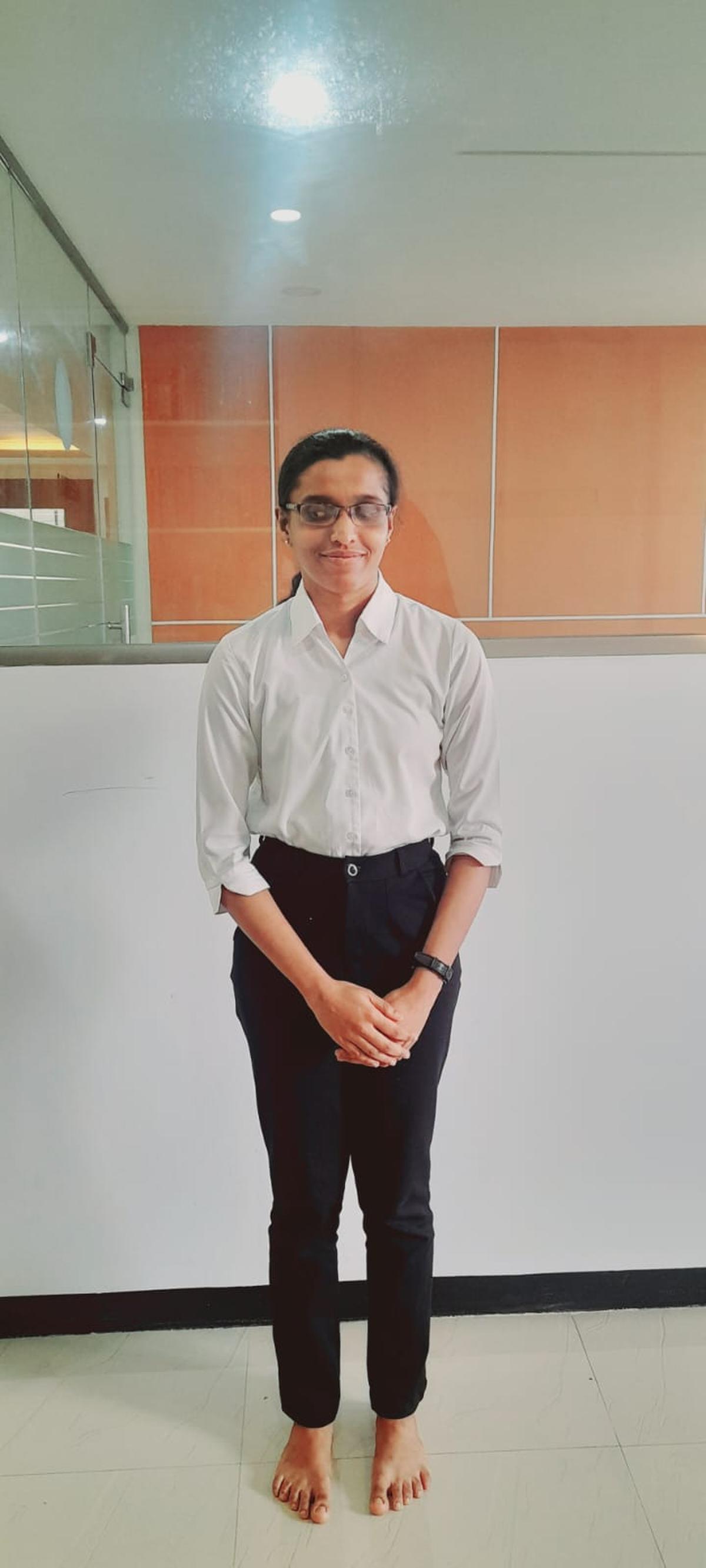 थान्या नाथन सी. थान्या नाथन सी.